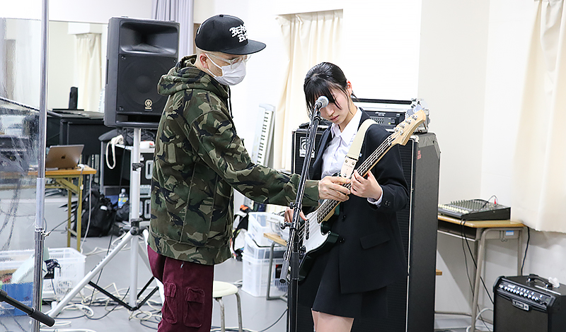 鶴嶺高校のバンドワークショップを実施 - MUSIC DAYS