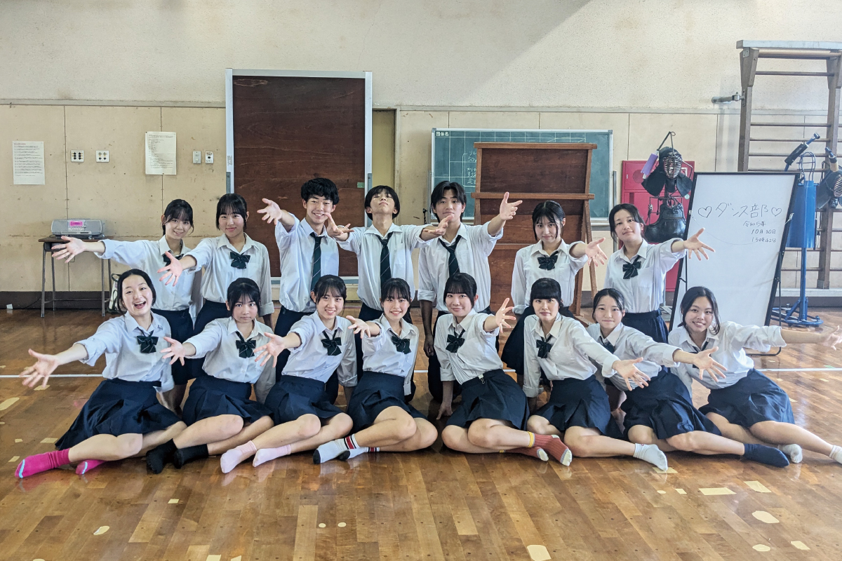 活動歴および当時の関連ビジュアル記録