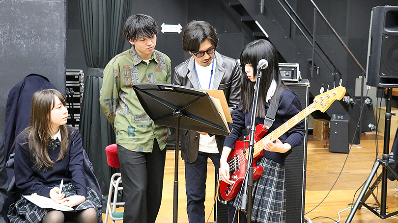 世田谷総合高校のバンドワークショップを実施 - MUSIC DAYS